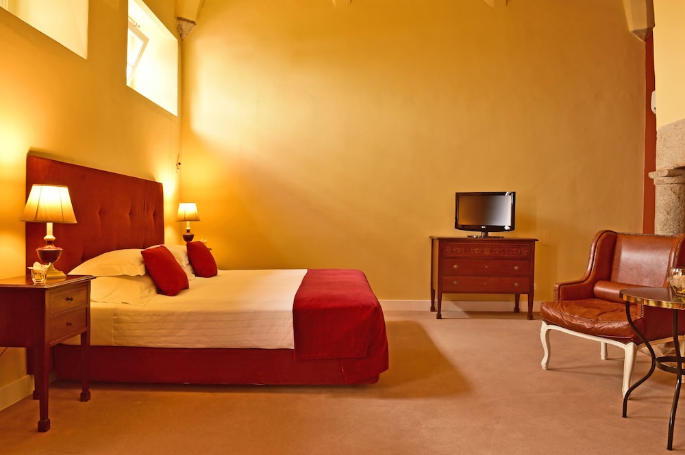 Family Room (Superior Twin Bed) - Photo 5