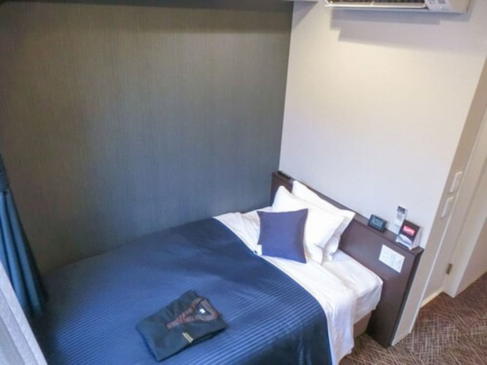 Single Room, Smoking photo 2