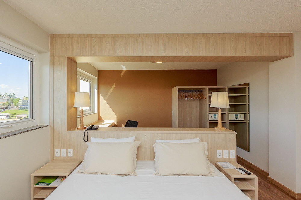 Deluxe Twin Room photo 1