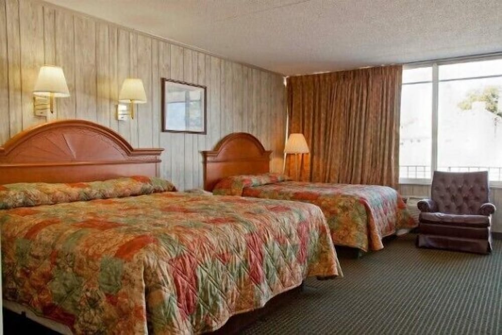 Deluxe Room, 2 Double Beds, Non Smoking photo 2
