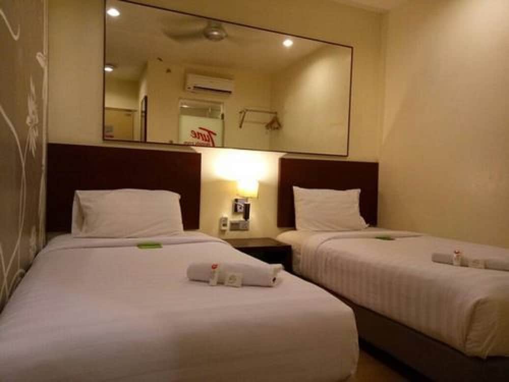 Twin Room (without Window)