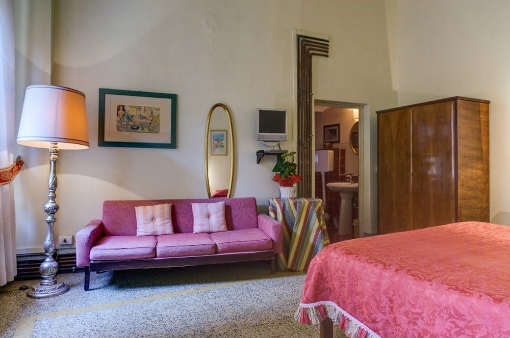 Deluxe Double Room (Avorio - Pesca - Gialla) photo 2