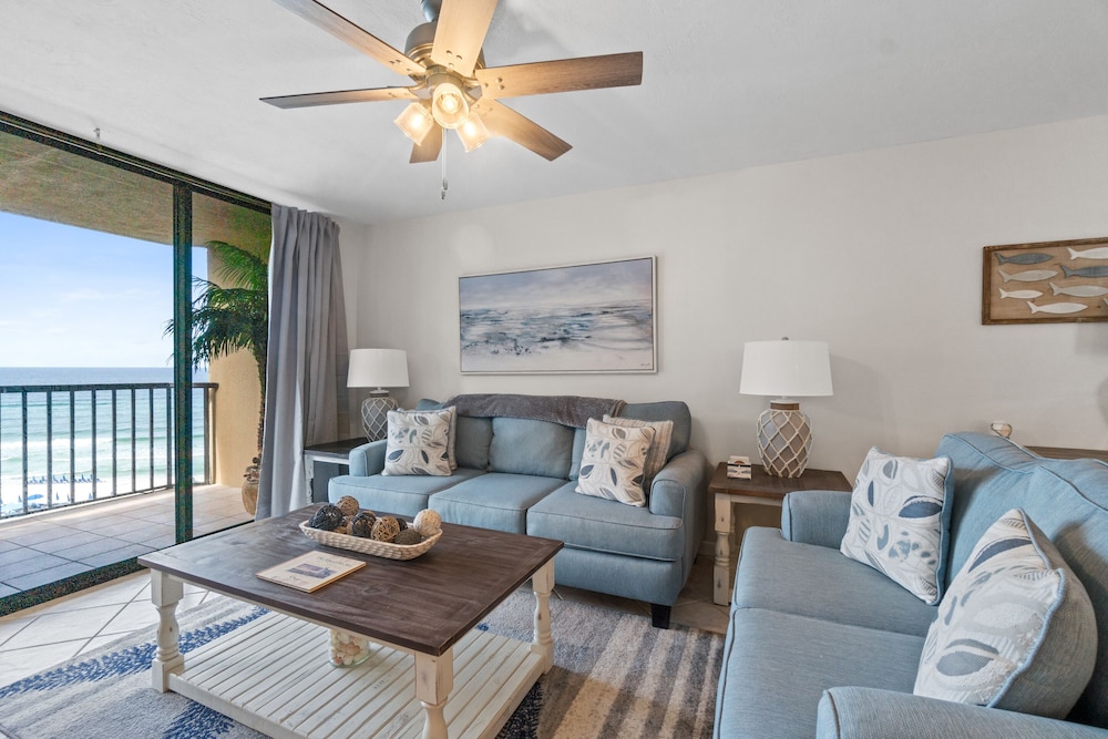 Condo, 2 Bedrooms, Ocean View, Beachfront