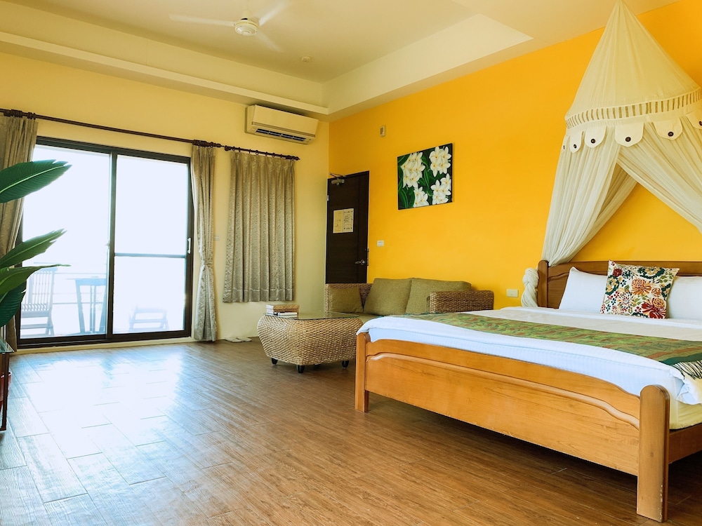 Comfort Double Room, 1 Queen Bed, Balcony photo 2