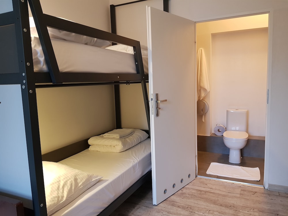 Comfort Shared Dormitory, Multiple Beds photo 2