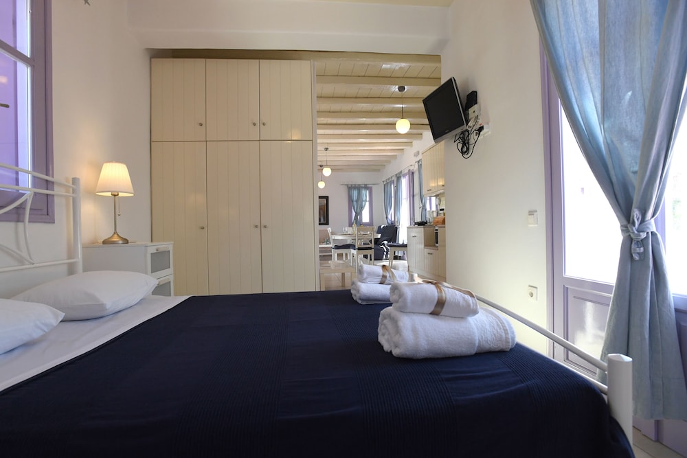 Honeymoon Studio Suite, 1 Double Bed, Sea View photo 1