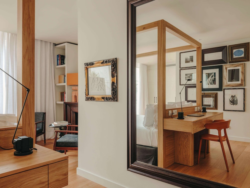 Studio Suite, Terrace, City View thumbnail 5