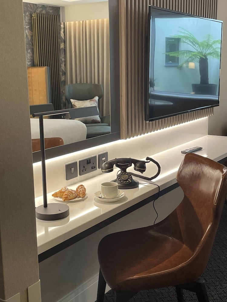 Signature Triple Room - Photo 6