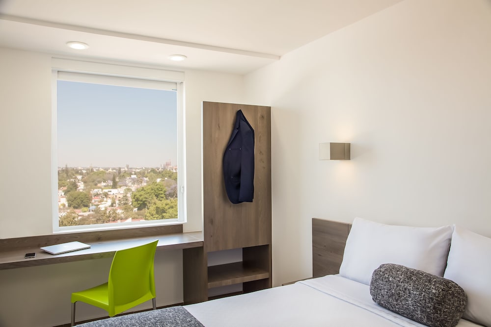 Superior Room, 1 Queen Bed, Non Smoking photo 2