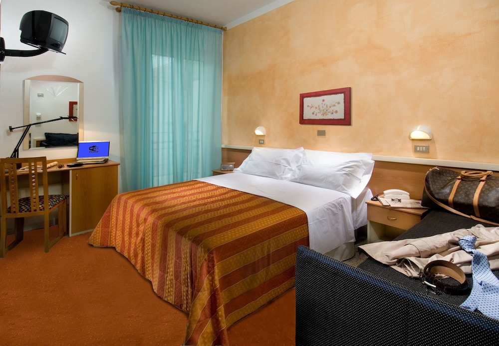 Standard Room photo 1