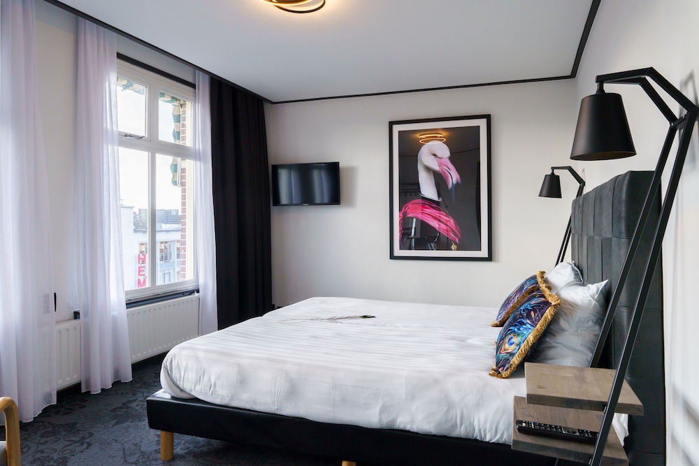 Deluxe Double Room - Photo 1