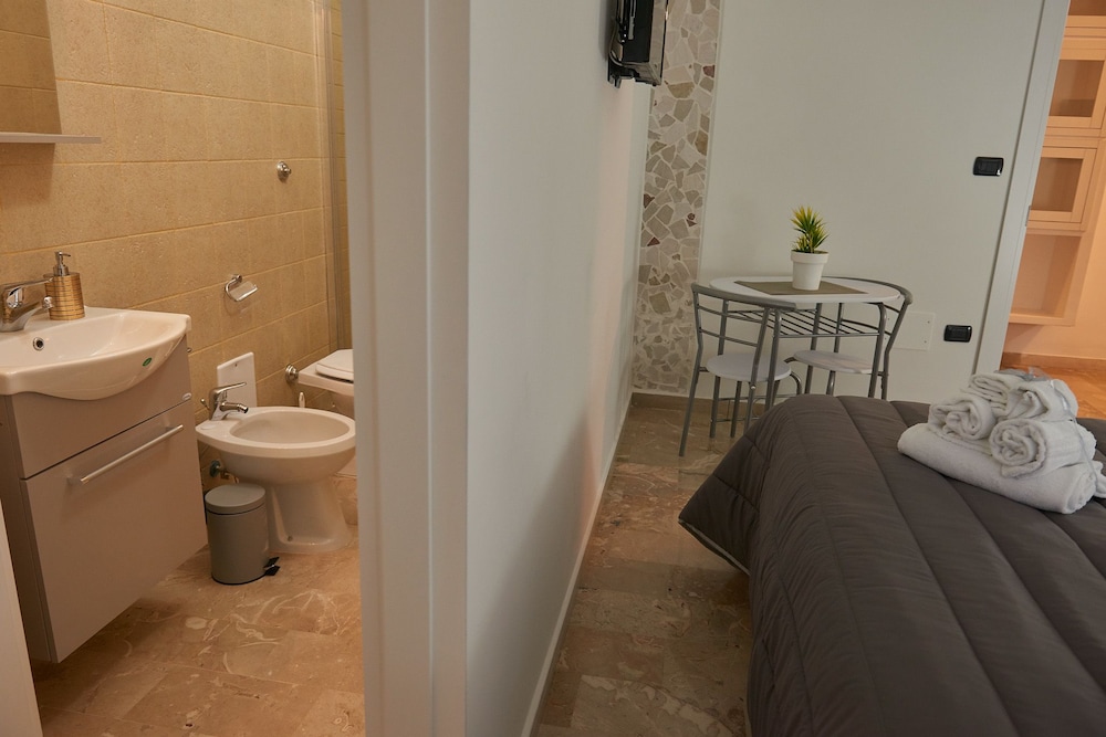 Classic Double Room, Garden View photo 3