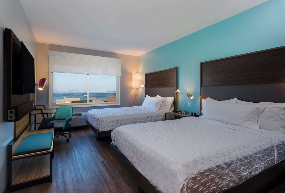 Room, 2 Queen Beds