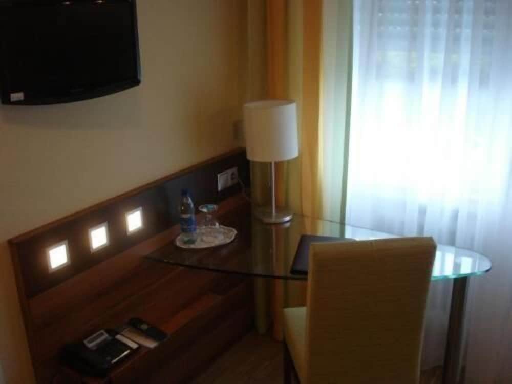 Classic Double Room photo 2
