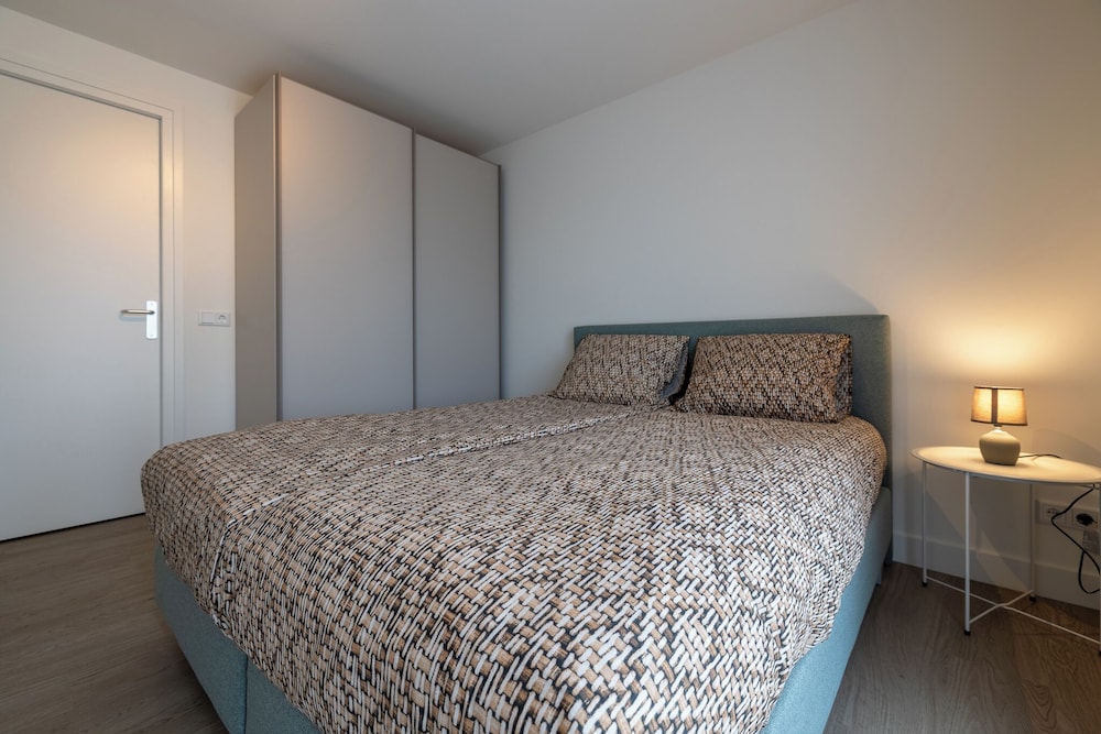 Deluxe Apartment, City View photo 2