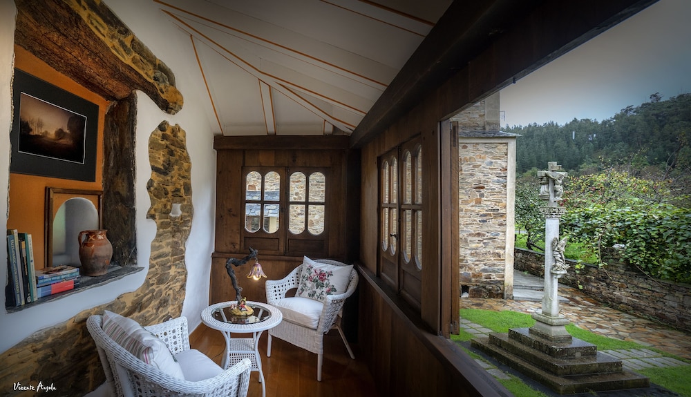Double Room, Hot Tub (Balcony - O Cuarto De Soidade) photo 3