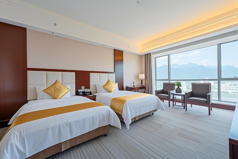 Family Twin Room, Non Smoking, City View photo 1