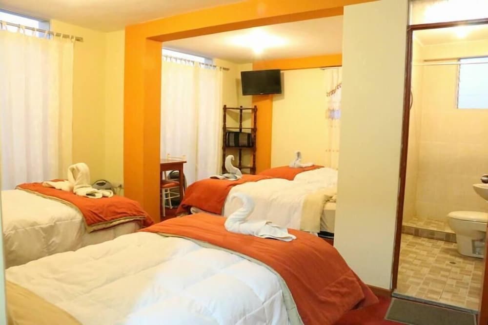 Deluxe Quadruple Room, 1 Bedroom, Ensuite, Lake View photo 3