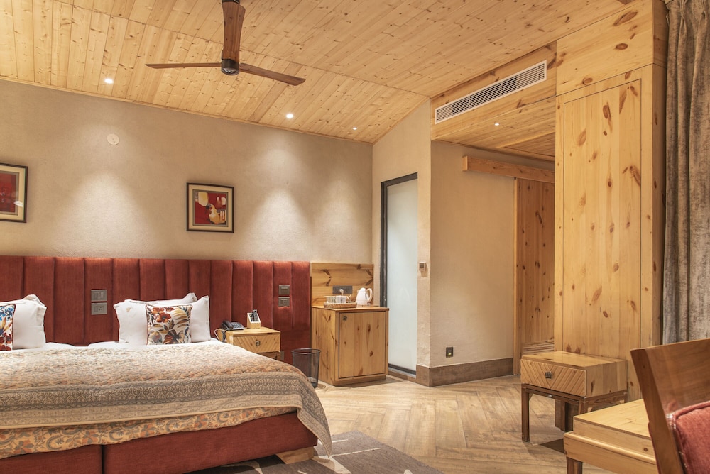 Family Quadruple Room, Balcony, Valley View photo 3
