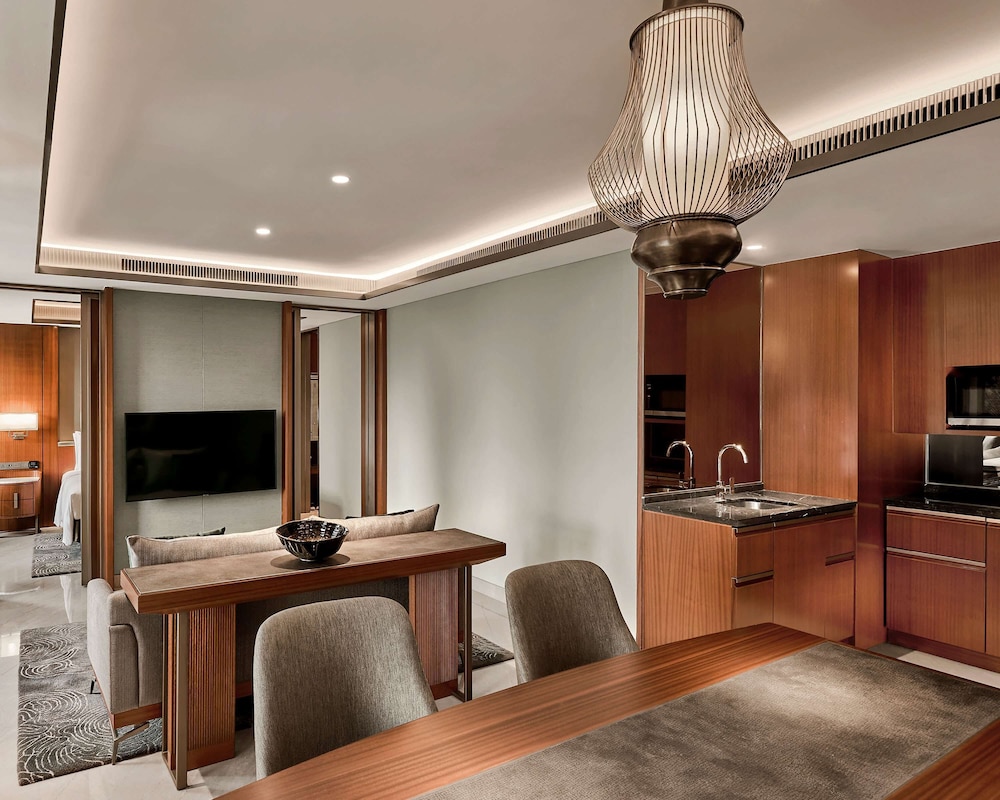 Grand Suite (Bundaran View) - Photo 4