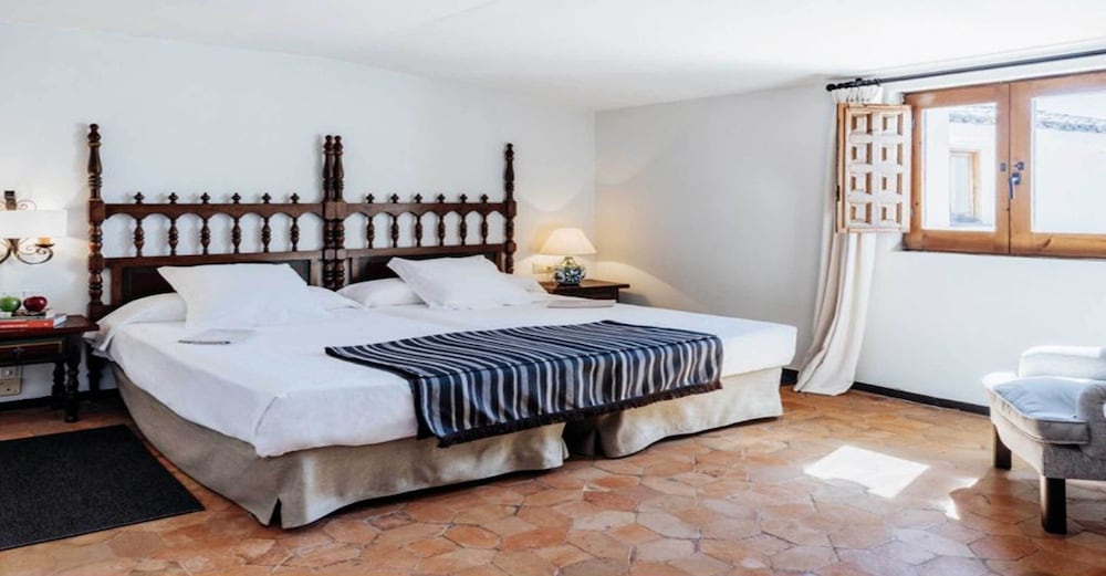 Standard Twin Room (3 Adults) - Photo 2