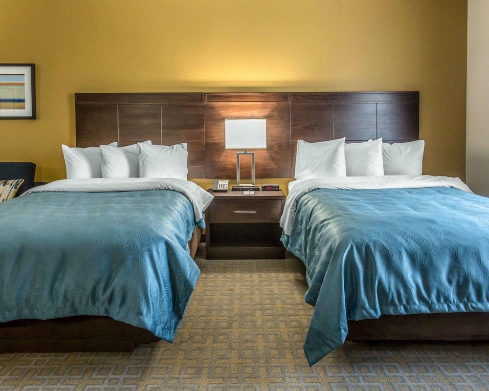 Suite, Multiple Beds, Accessible, Non Smoking photo 3
