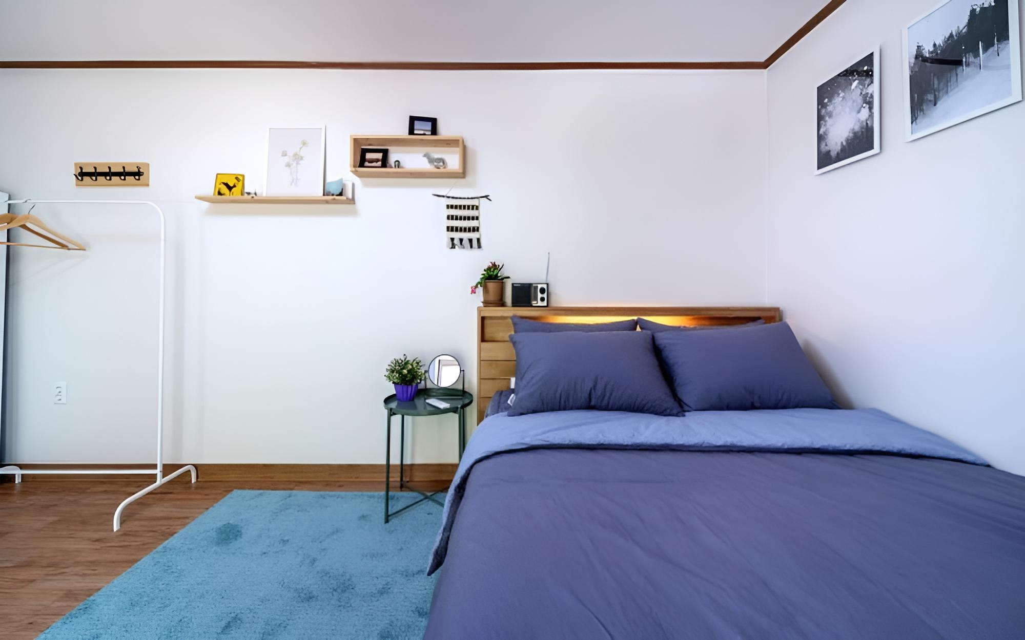Room (Star)