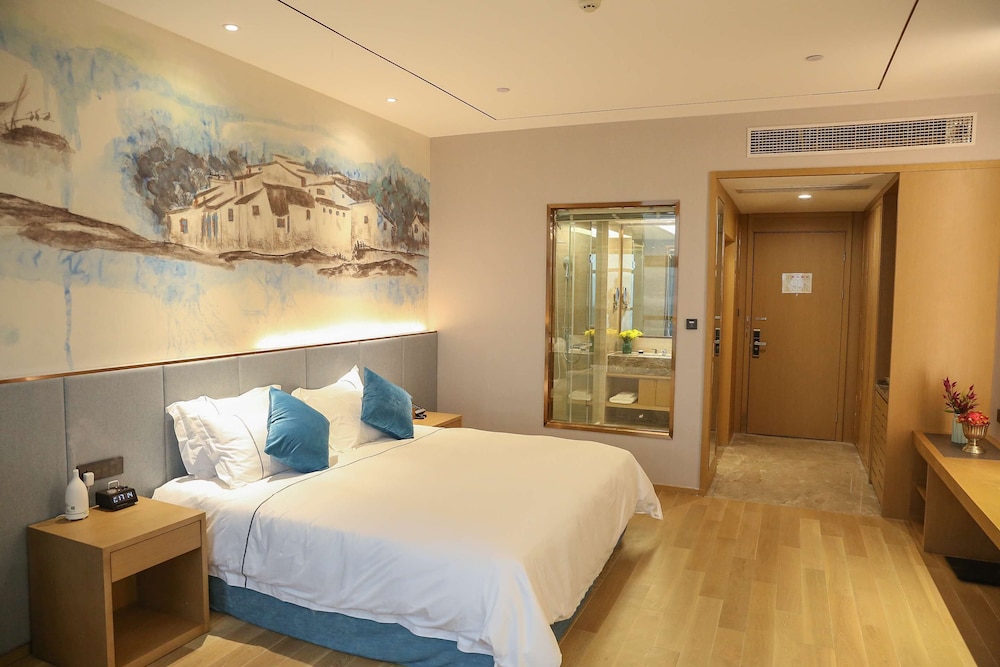Executive Suite, 1 King Bed, Non Smoking