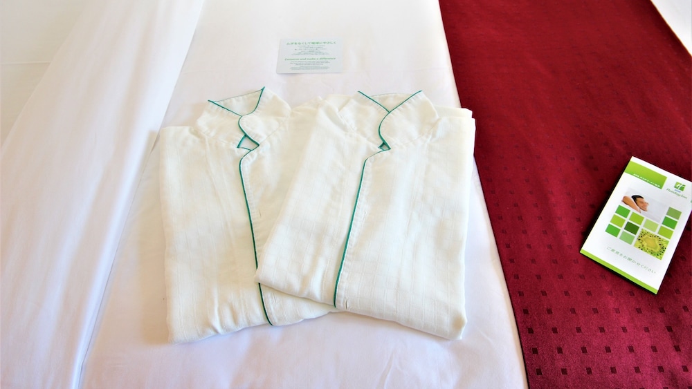 Premium Room, 2 Twin Beds, Smoking - Photo 9