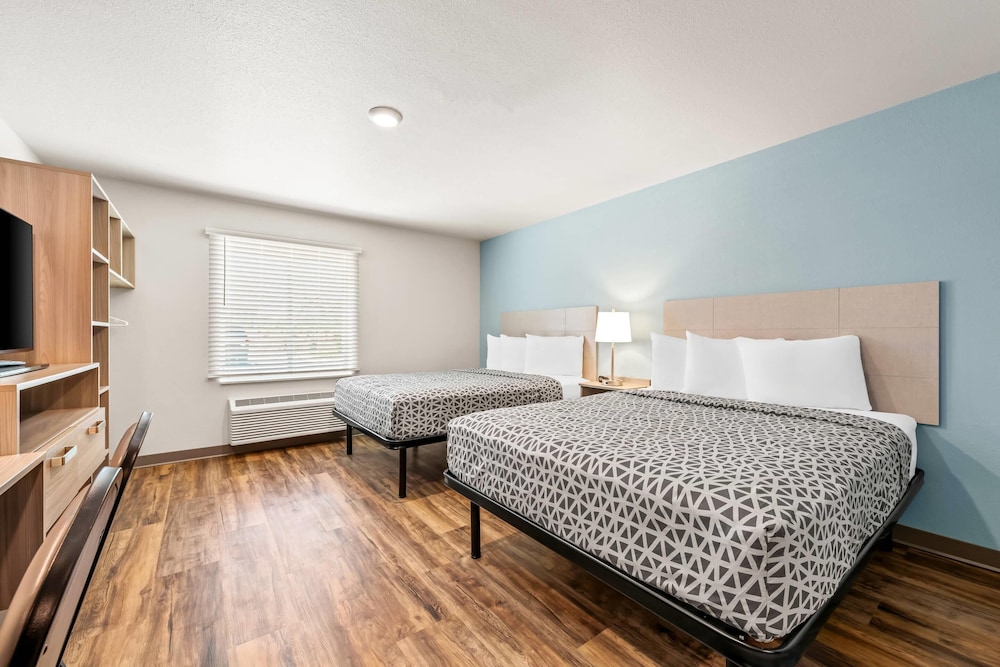 Suite, 2 Queen Beds, Non Smoking