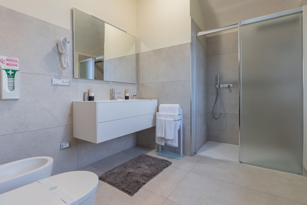 Antico Casale Vignale Stunning View and Pool, Billede 38
