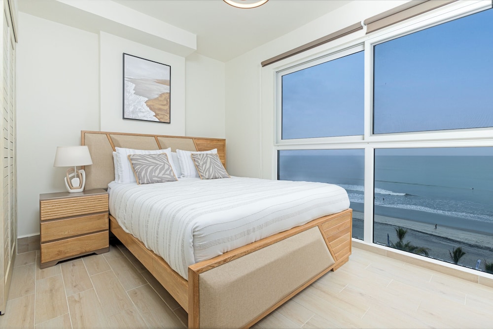 Luxury Apartment photo 2