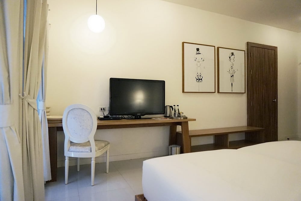 Superior Room with Window - Photo 4