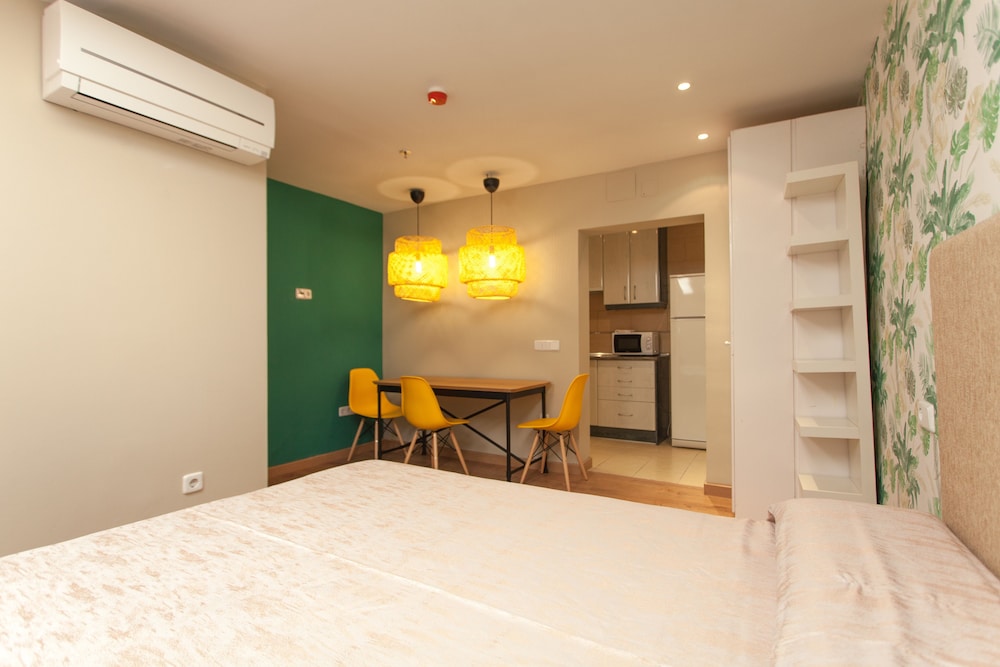 Apartment - Photo 13