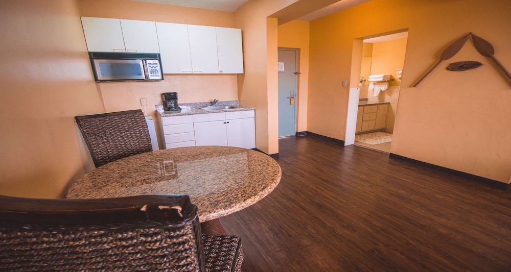 Suite, 2 Bedrooms, Non Smoking, Kitchenette - Photo 4