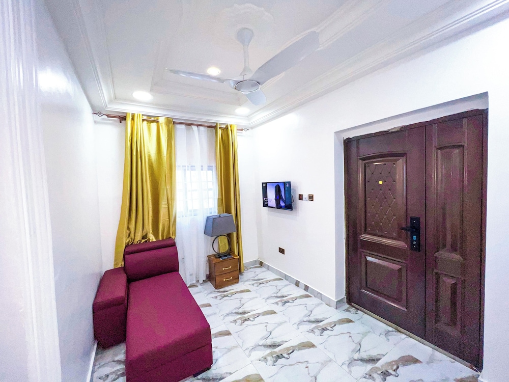 Executive Apartment photo 2