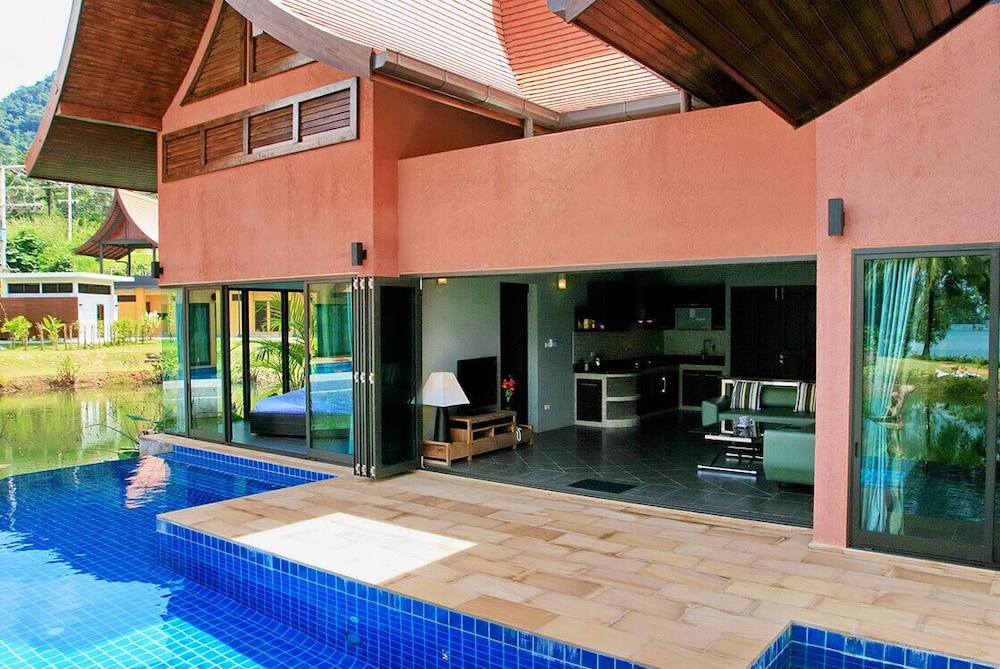 Luxury Villa, 2 Bedrooms
