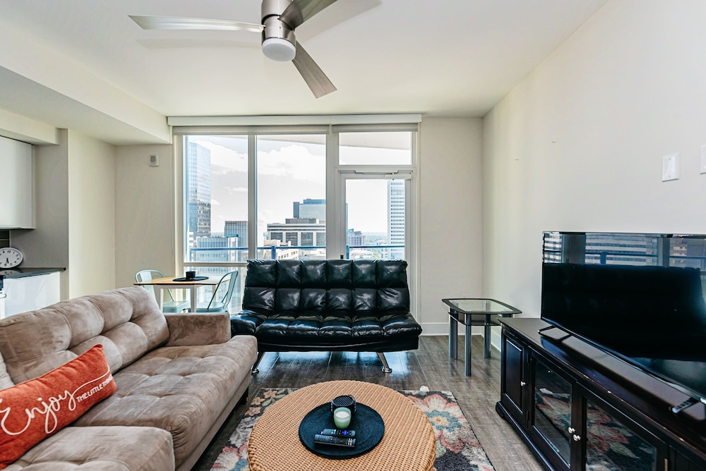 1 Bedroom Apartment in Uptown Charlotte, 사진 18