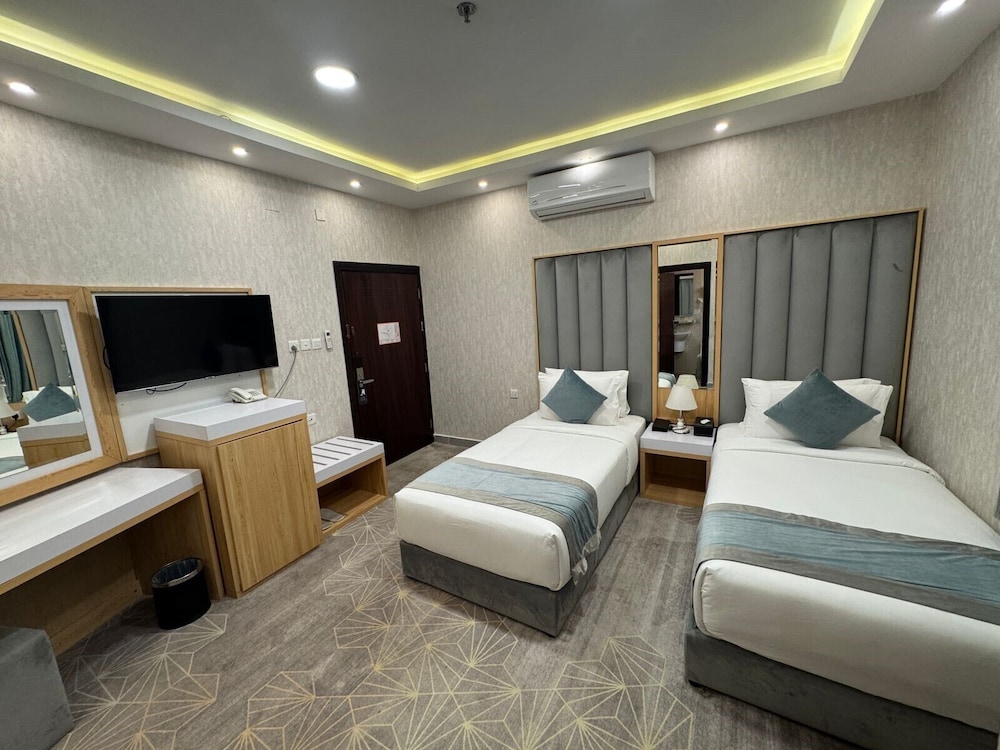 Basic Twin Room