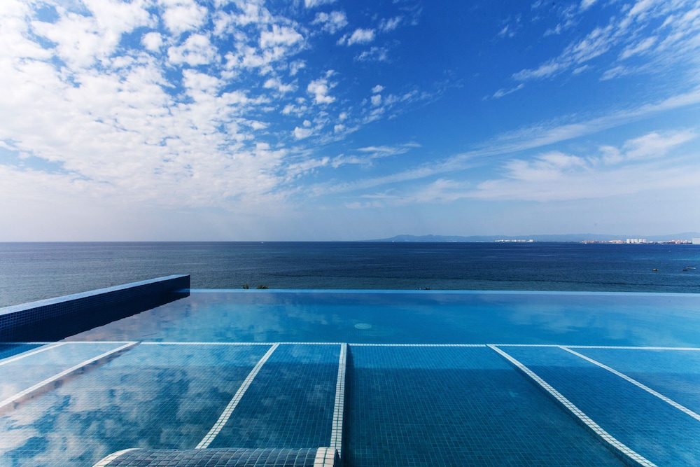 Presidential Penthouse, 4 Bedrooms, Private Pool, Ocean View