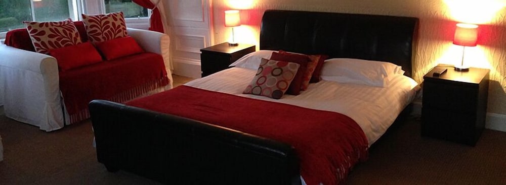 Corner King Room photo 1