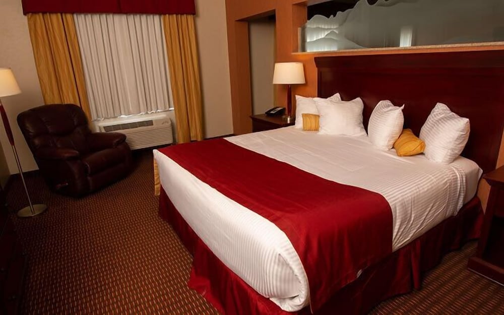 Standard Room, 1 King Bed (Hearing Accessible)