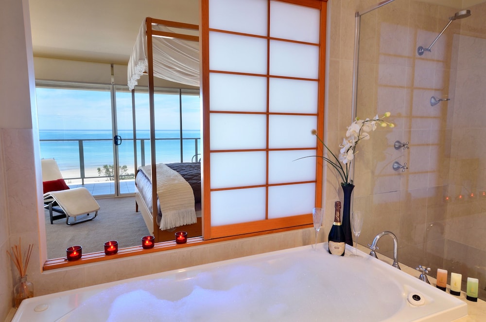 Luxury Villa, 5 Bedrooms, Beach View (3 Bathrooms) photo 2