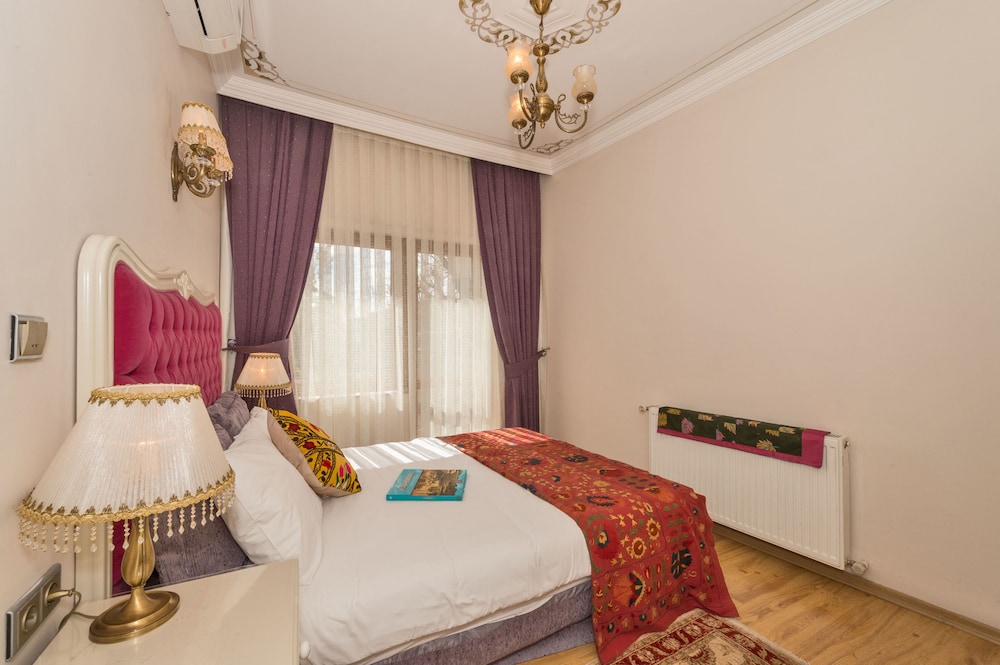 Studio Suite, Garden View (Quadruple) photo 1
