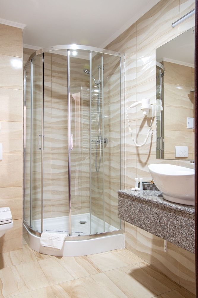 Superior Double Room, Partial Sea View - Photo 9