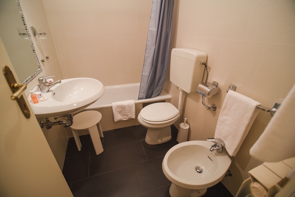 Comfort Apartment photo 2