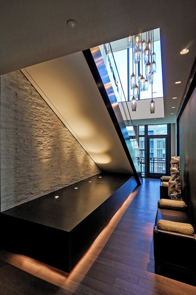Suite, 1 Twin Bed, Non Smoking (Constellation)