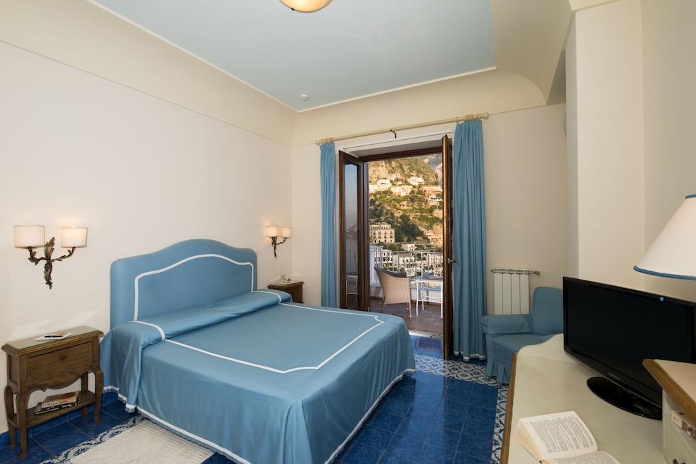 Superior Double Room, Terrace, Sea View - Photo 3