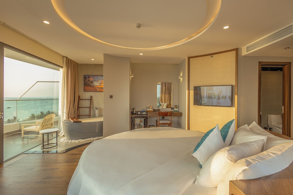 Premium Sunset Ocean Panorama - Photo 2