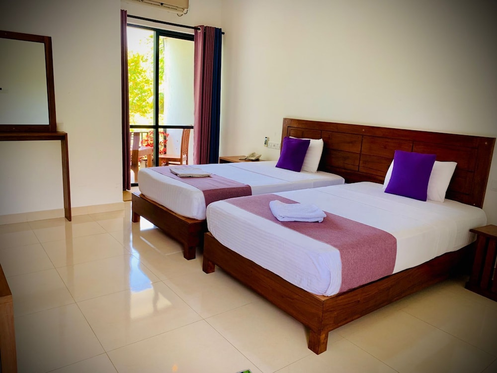 Grand Room - Photo 1